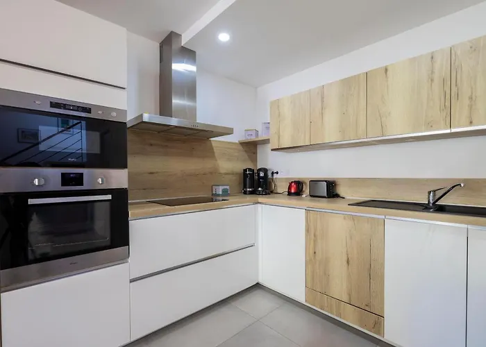 فيلة Vecchio Bagatelle 8 Personnes